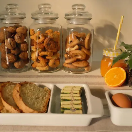 Casa Borgo Regina - Bari Puglia 4*