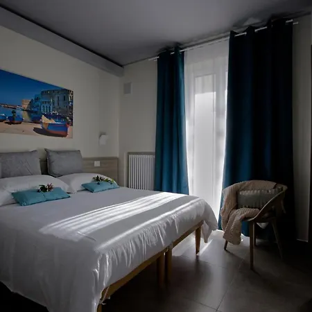 Casa Borgo Regina - Bari Puglia فندق مبيت وإفطار 4*