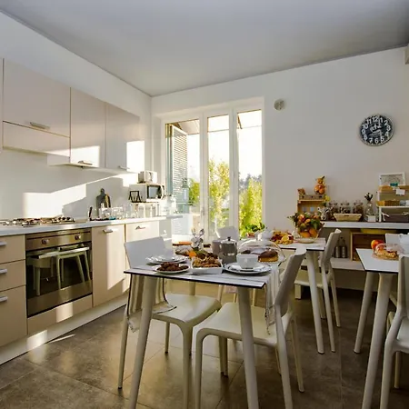 Casa Borgo Regina - Bari Puglia B&B 4*