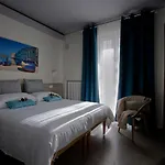 Casa Borgo Regina - Bari Puglia Couette-café 4*