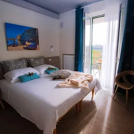 Casa Borgo Regina - Bari Puglia 4* Torre A Mare