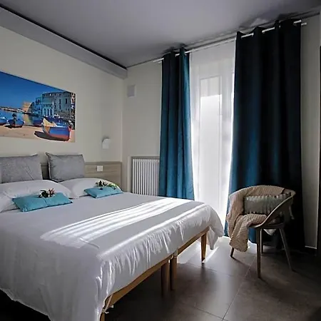 Casa Borgo Regina - Bari Puglia 4*