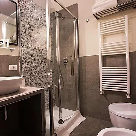Bed & Breakfast Casa Borgo Regina - Bari Puglia 4*